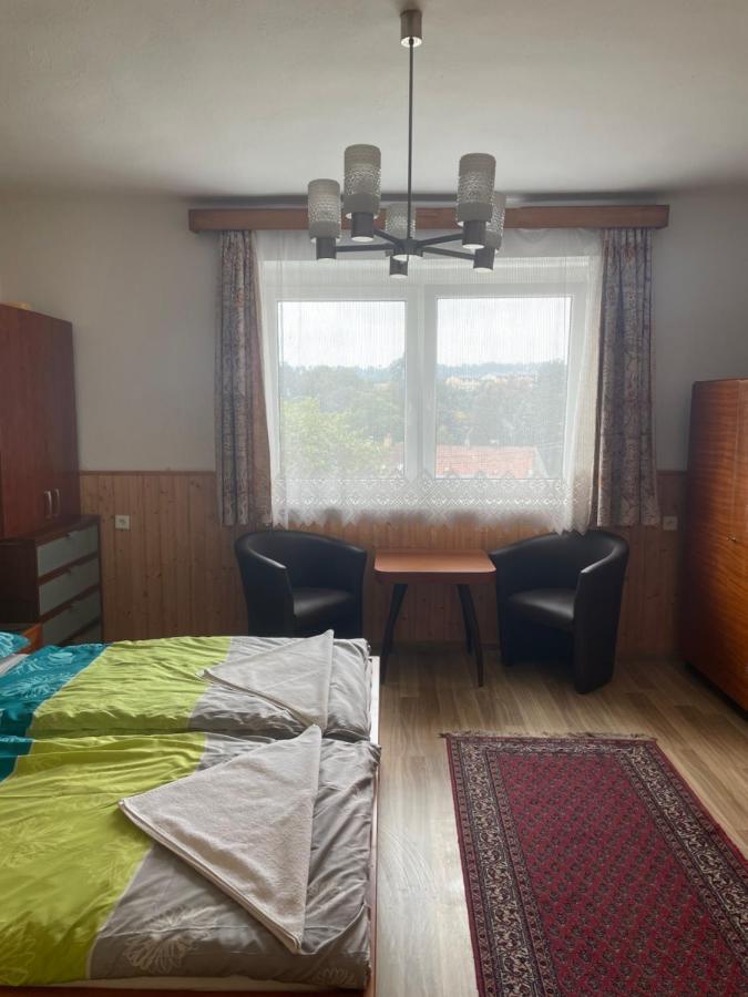 Hotel Penzion Fontana Náměšť nad Oslavou Exterior foto